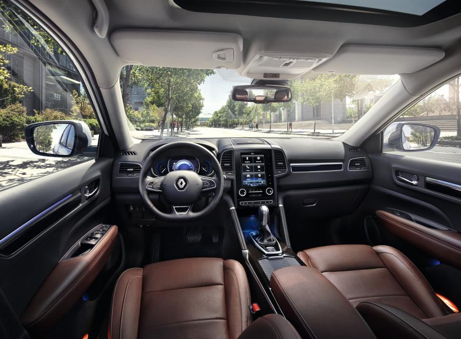 Торпедо Renault Koleos 2016 года  (фото 37 из 69)